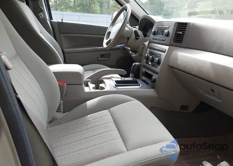 2007 Jeep Grand Cherokee Laredo/Columbia/Freedom from USA, damaged, VIN 1J8GR48K07C609981